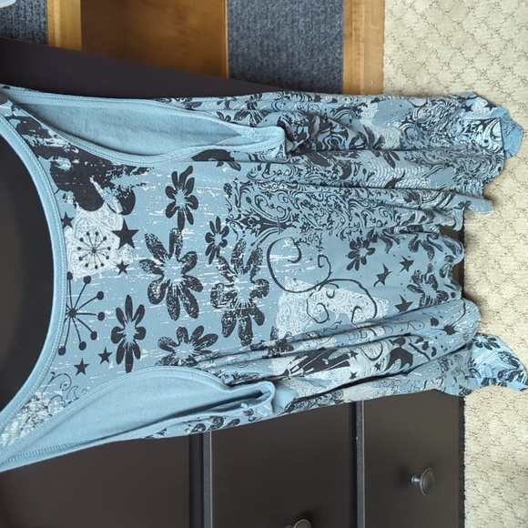 Disney Princess sharkbite hem tank XXL - Picture 2 of 2